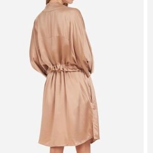 Lunya Good In Bed Silk Robe Long Sleeve Champagne Gold Womens Size M Medium Luxe